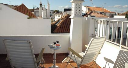 Cozy house in the center of Tavira, a 10-minute walk from the Roman Bridge!