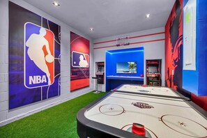 Spielezimmer
