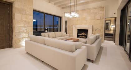 Villa 6BR Pueblo Parvada