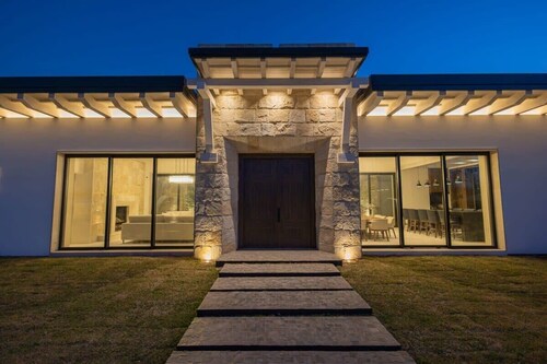 Villa 6BR Pueblo Parvada