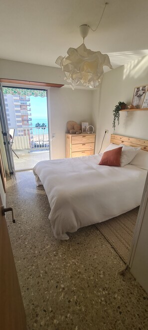 3 soverom, strykejern/-brett og sengetøy