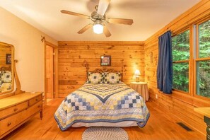 2 chambres, fer et planche Ă repasser, Wi-Fi gratuit, draps fournis