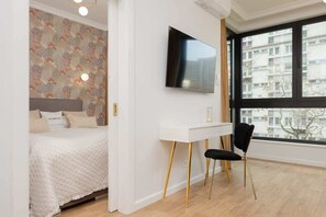 1 quarto, ferros/tábuas de passar roupa, Wi-Fi, roupa de cama