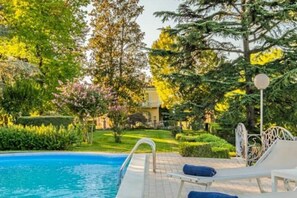 Outdoor pool - Luxury Villa - Unesco Monferrato Langhe Roero with private pool (Asti)