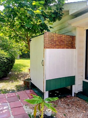 Exterior detail - Private and Peaceful Family-friendly Home near Beach - close to everything! (Dagsboro)