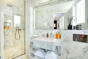 Dusche, Haartrockner