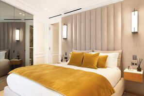 3 bedrooms, iron/ironing board, travel cot, WiFi