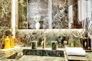 Dusche, Haartrockner