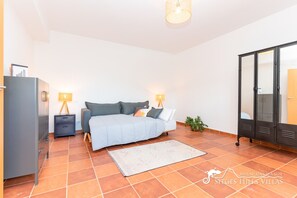 4 camere, ferro/asse da stiro, culla da viaggio, Wi-Fi gratuito