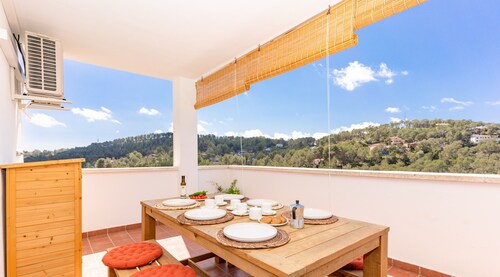 Villa Serranita - Stilvolles Ferienhaus mit Aussicht und Klimaanlage