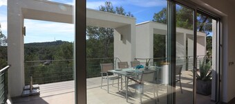 Stylish Villa Lucere with Private Pool and A/C close to Sitges