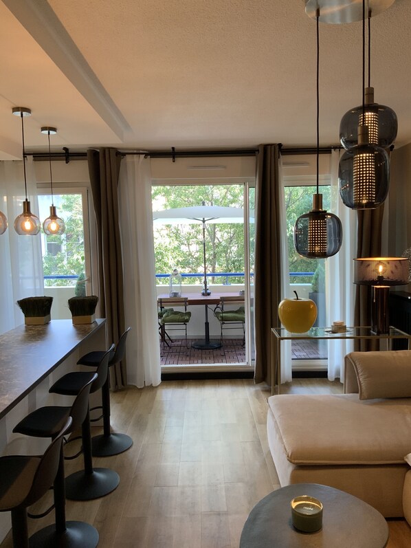 Interior - Appartement Design Terrasse Prado (Marseille)