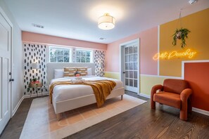 4 bedrooms, desk, iron/ironing board, travel cot