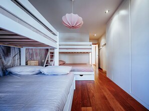 3 bedrooms, iron/ironing board, travel cot, WiFi