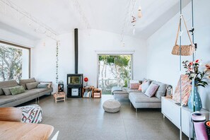 Fireplace, ping pong - A Factoria Beach House - Hio, Cangas (Cangas)