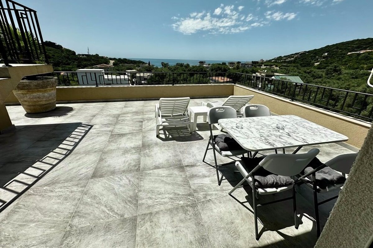 Appartment with separate bedroom, terrace, and panoramic sea view