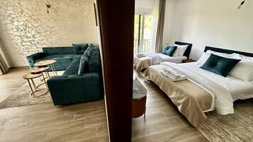 Family Apartment, 1 Double Bed with Sofa bed, Mountain View | Soundproofing, free WiFi, bed sheets