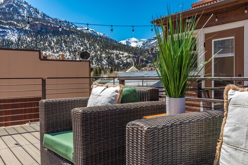 Modern Studio in the Heart of Downtown Ouray | Prime Location