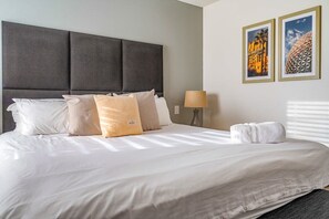 3 dormitorios, tabla de planchar con plancha, wifi y ropa de cama