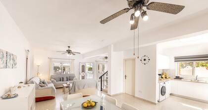 Ayia Thekla Sea Breeze Villa