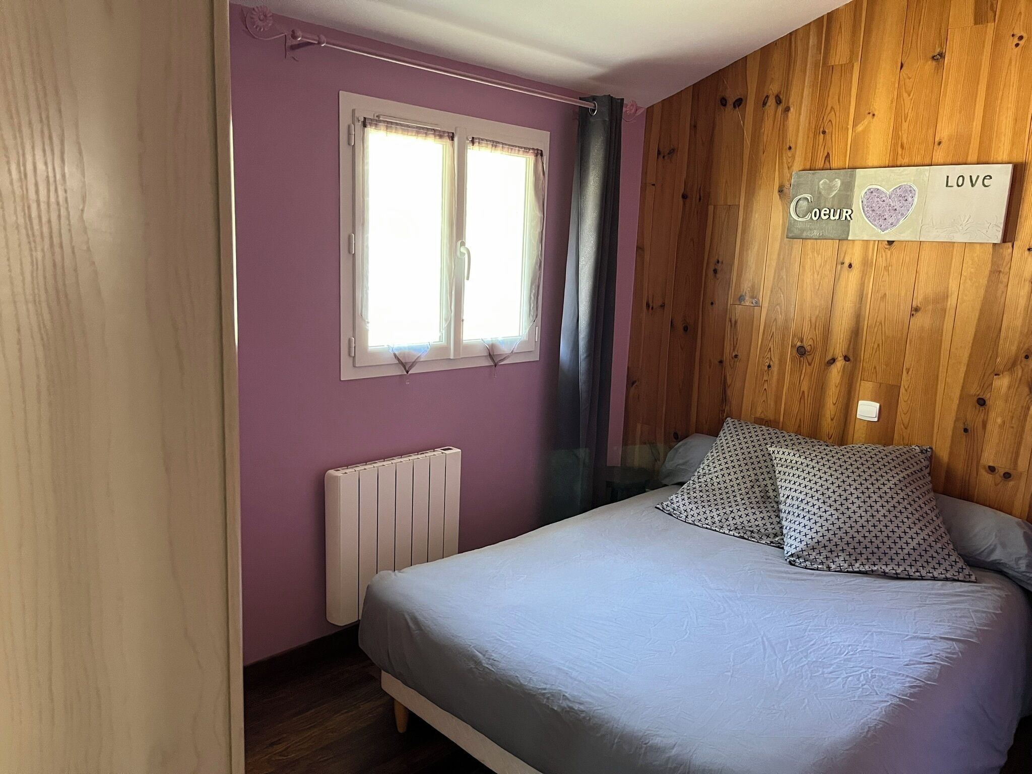 2 Schlafzimmer, Bügeleisen/Bügelbrett, Reisekinderbett, Bettwäsche