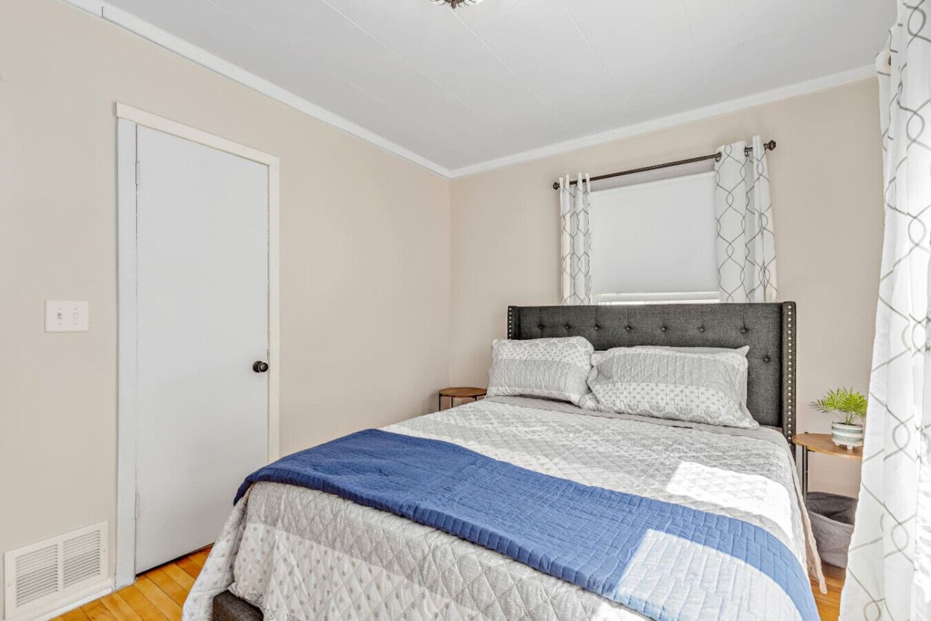 3 chambres, bureau, Wi-Fi, draps fournis