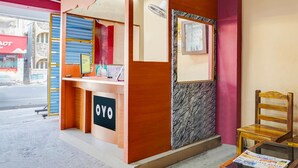 Quầy tiếp tân