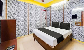 Classic Double Room - OYO Vasavi Residency (Puducherry)