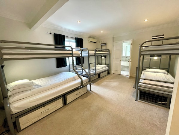 Familienzimmer, Mehrere Betten