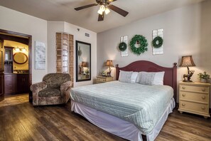 2 habitaciones, escritorio, tabla de planchar con plancha y wifi gratis 