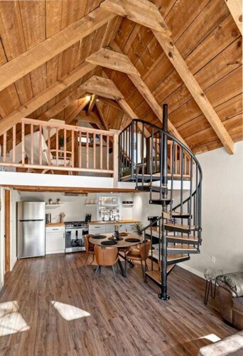 Hot Tub•King•Fast WiFi