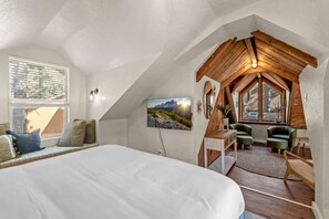 2 bedrooms, iron/ironing board, travel cot, free WiFi - Hot Tub•King•Fast WiFi (Flagstaff)