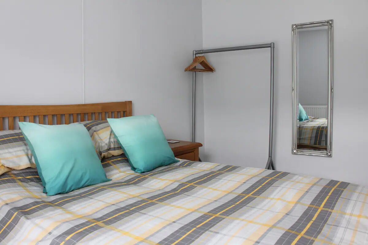 2 quartos, Wi-Fi de cortesia, roupa de cama