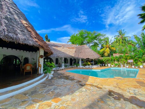 Mfalme Luxury Villas