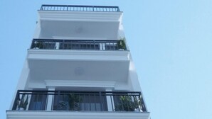 施設の正面