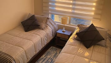 2 bedrooms, iron/ironing board, WiFi, bed sheets