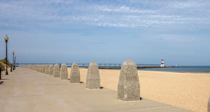 2 suites in one, pet-friendly, near Lake Michigan