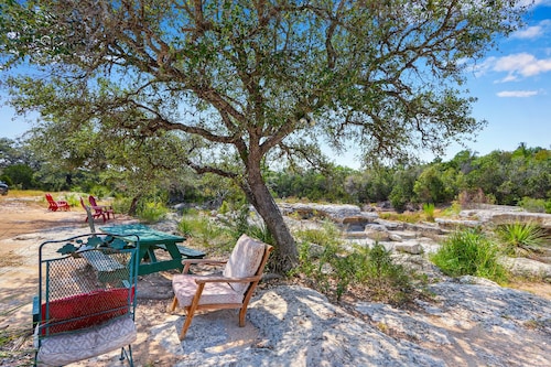 Arc de Texas - Napoleon Suite I Pools, fishing, ATV on an expansive 2001 acres
