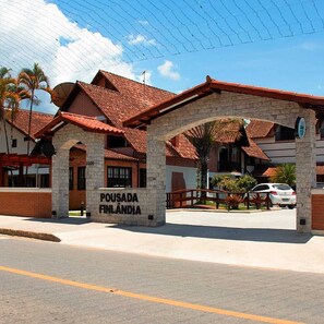 Front of property - POUSADA FINLANDIA (Itatiaia)