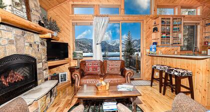 Lakeside Chalet - Luxury Retreat on Grand Lake w/ Dock & Kayaks