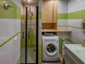 Shower, hair dryer, towels - CIEL MONTAGNARD - Apartment with mountain views (Annecy)