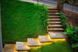 Bagian depan properti
