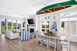 Télévision, cheminée