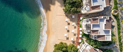 Na praia