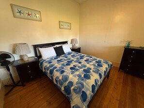 3 bedrooms, iron/ironing board