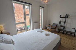 Basic-Stadtwohnung | 2 Schlafzimmer, Bügeleisen/Bügelbrett, Bettwäsche