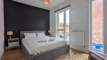 Basic Townhome | 2 bedrooms, iron/ironing board, bed sheets