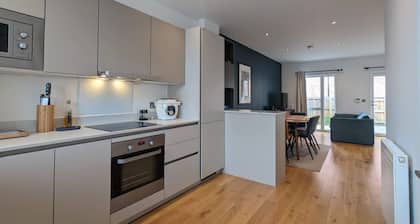 Adelphi Townhouse Contemporary 2 Bed 1 Bath 1 WC