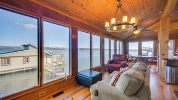 Cottage (2 Bedrooms) | Interior