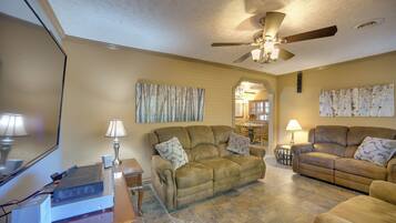 Cottage (3 Bedrooms) | Interior